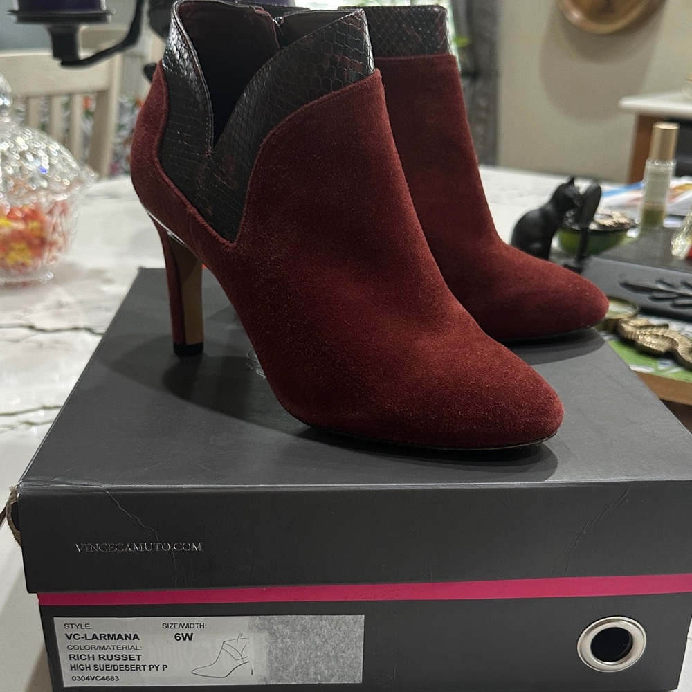 Vince Camuto Women's Rich Russet Heeled Booties